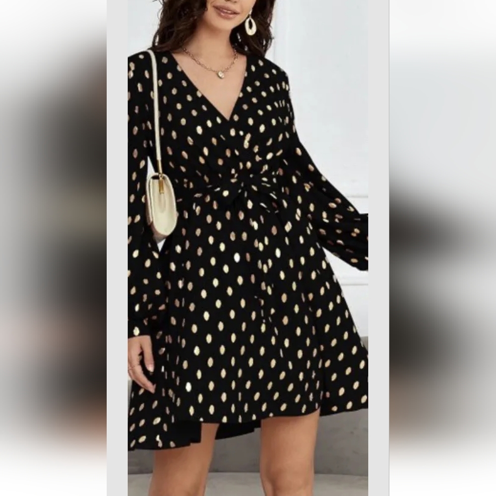 Club London/Black/Gold Metal Polka Dot Tie-Waist Surplice Dress-US- 2 ,Pre Owned